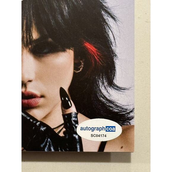 MAGGIE LINDEMANN - Paranoia Cd with Signed / Autographed COA Booklet - ACOA #2 - Picture 5 of 8